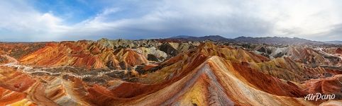 Панорама геопарка Чжанъе Данься