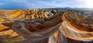 Цветные горы Данься, Китай