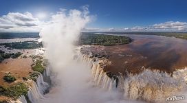 Водопады Игуасу, Аргентина-Бразилия Водопады Игуасу, Аргентина-Бразилия