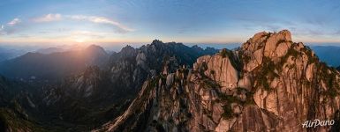 Китай. Горы Хуаншань