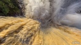 Венесуэла, Лагуна Канайма, Водопад Ача Венесуэла, Лагуна Канайма, Водопад Ача