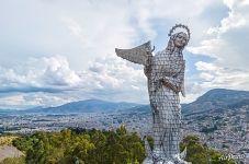 Статуя Девы Марии в Кито