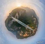 Стеклянный мост Чжанцзяцзе. Планета