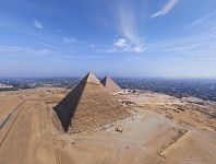 Пирамида Хефрена и Пирамида Хеопса. Вид с пирамиды Микерина