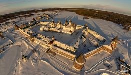 Соловецкий монастырь зимой