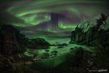 Баренцево море. Северное сияние Баренцево море. Северное сияние