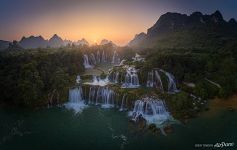 Водопад Дэтянь на закате Водопад Дэтянь на закате