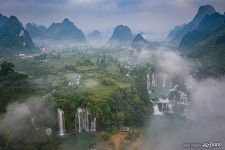 Водопад Дэтянь на рассвете Водопад Дэтянь на рассвете