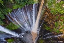 Водопад Тумпак Севу