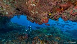 Подводная пещера, Комодо