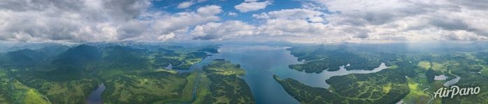 Панорама Кроноцкого озера Панорама Кроноцкого озера