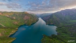 Озеро Сары-Челек Озеро Сары-Челек