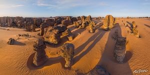 Каменные исполины на плато Фада