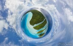Над Motu Tiaraunu и Tauin. Вид на Auroa, Hiraanaa, Oroatera
