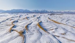 Чарские пески в снегах