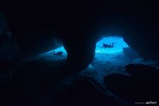 Подводная пещера