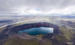 Красный кратер, озеро Льйотиполлур