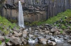 Водопад Свартифосс (Черный водопад)
