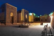 Мечеть Калян ночью