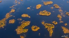 Островки Онежского озера с высоты Островки Онежского озера с высоты