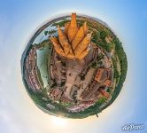 Художественная галерея Калейдоскоп, город Дунфэнюнь в уезде Милэ. Планета Художественная галерея Калейдоскоп, город Дунфэнюнь в уезде Милэ. Планета
