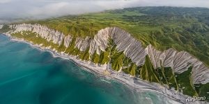 Белые скалы Итурупа Белые скалы Итурупа