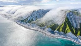 Белые скалы Итурупа Белые скалы Итурупа