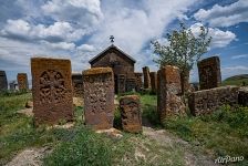 Хачкары — вид армянских архитектурных памятников и святынь Хачкары — вид армянских архитектурных памятников и святынь