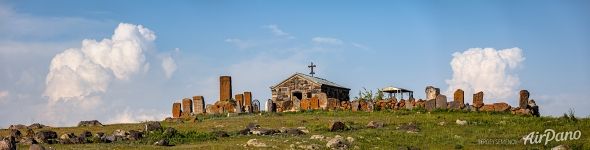 Панорама армянского средневекового кладбища Панорама армянского средневекового кладбища