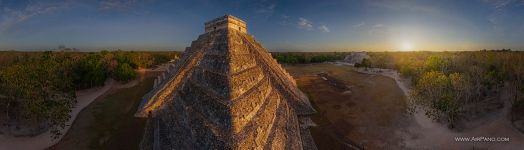 Мексика, Чичен-Ица, Пирамида Кукулькан
