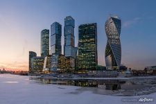 «Москва-Сити» вечером