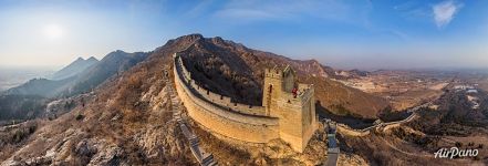 Стена Цзяошань (Jiaoshan) Стена Цзяошань (Jiaoshan)