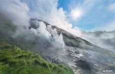 Geyser eruption