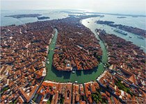 Венеция, над главным каналом