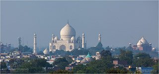 Индия, Тадж-Махал над городом Агра