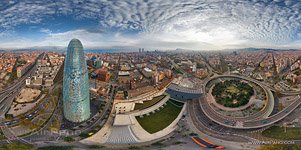 Барселона, Испания. Небоскрёб Агбар Барселона, Испания. Небоскрёб Агбар