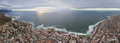 Пригород Кейптауна, районы Fresnaye и Sea Point Пригород Кейптауна, районы Fresnaye и Sea Point