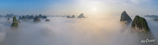 В море облаков В море облаков
