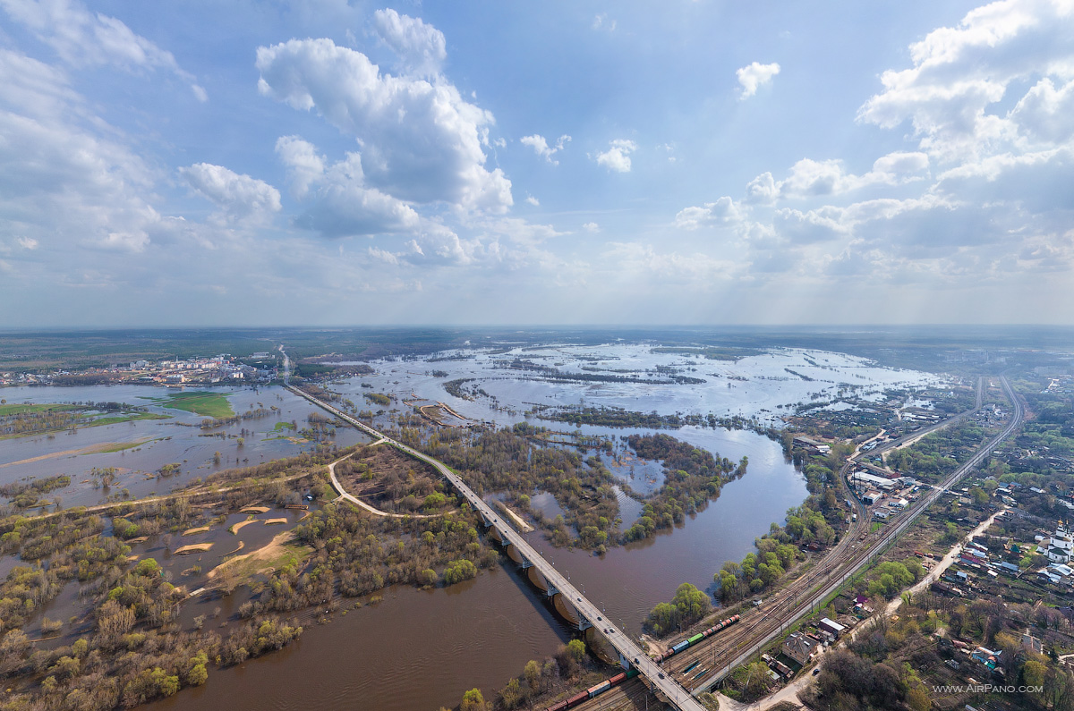 Город на берегу клязьма