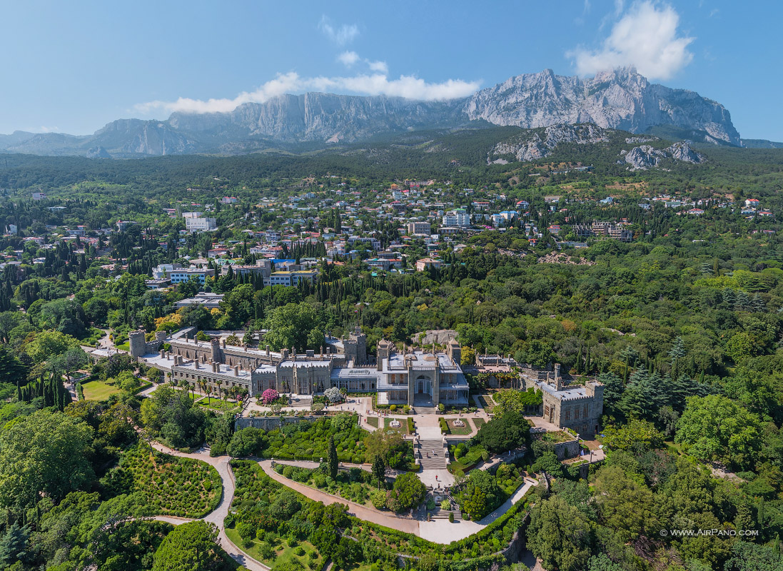 Воронцовский дворец, Алупка
