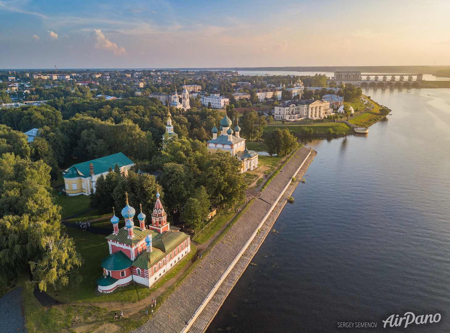 Ансамбль Угличского кремля