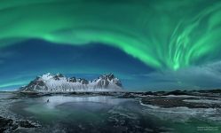Сияние в парке Stokksnes Сияние в парке Stokksnes