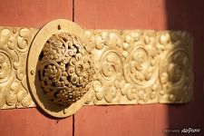 Украшение на воротах Украшение на воротах