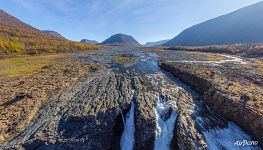 Водопад на реке Иркинда Водопад на реке Иркинда