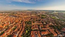 Город Пиза с высоты Город Пиза с высоты