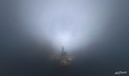 Маяк Анива в тумане